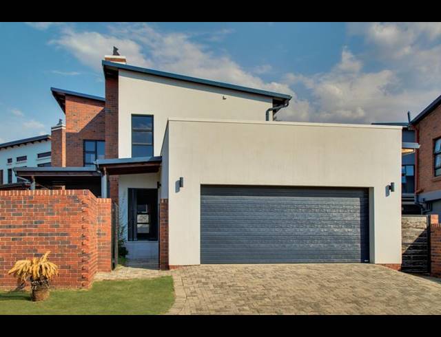 3 BEDROOM HOUSE FOR SALE IN CRAIGAVON